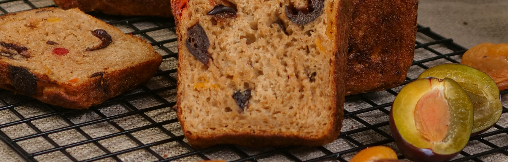 Ржано-пшеничный хлеб с сухофруктами